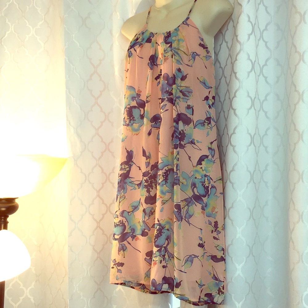 Le Lis floral pattern dress.